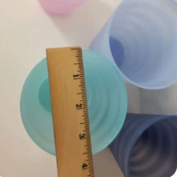 Tupperware Impressions 16oz. Tumblers. Set of 4 with matching liquid tight seals